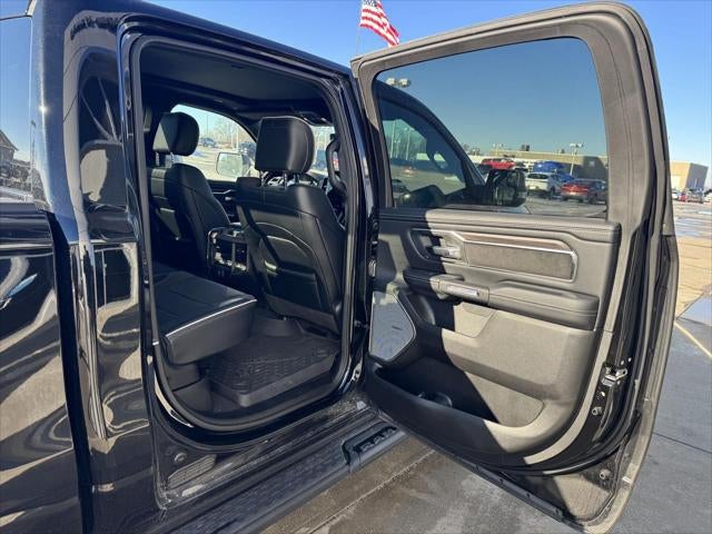 2025 RAM Ram 1500 RAM 1500 LARAMIE CREW CAB 4X4 5'7' BOX