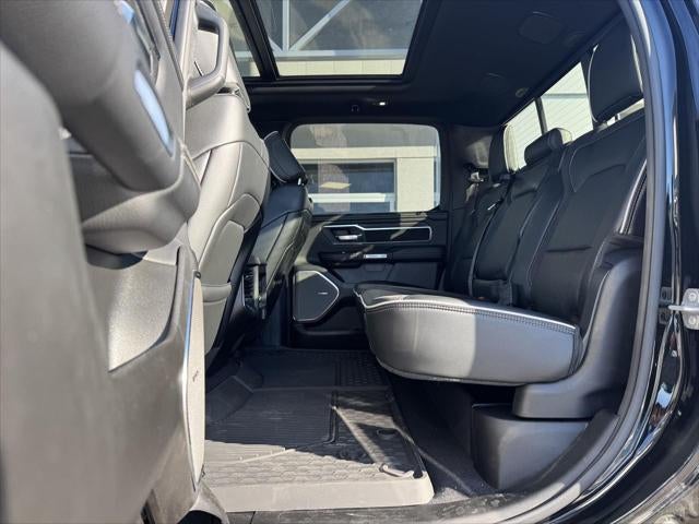 2025 RAM Ram 1500 RAM 1500 LARAMIE CREW CAB 4X4 5'7' BOX