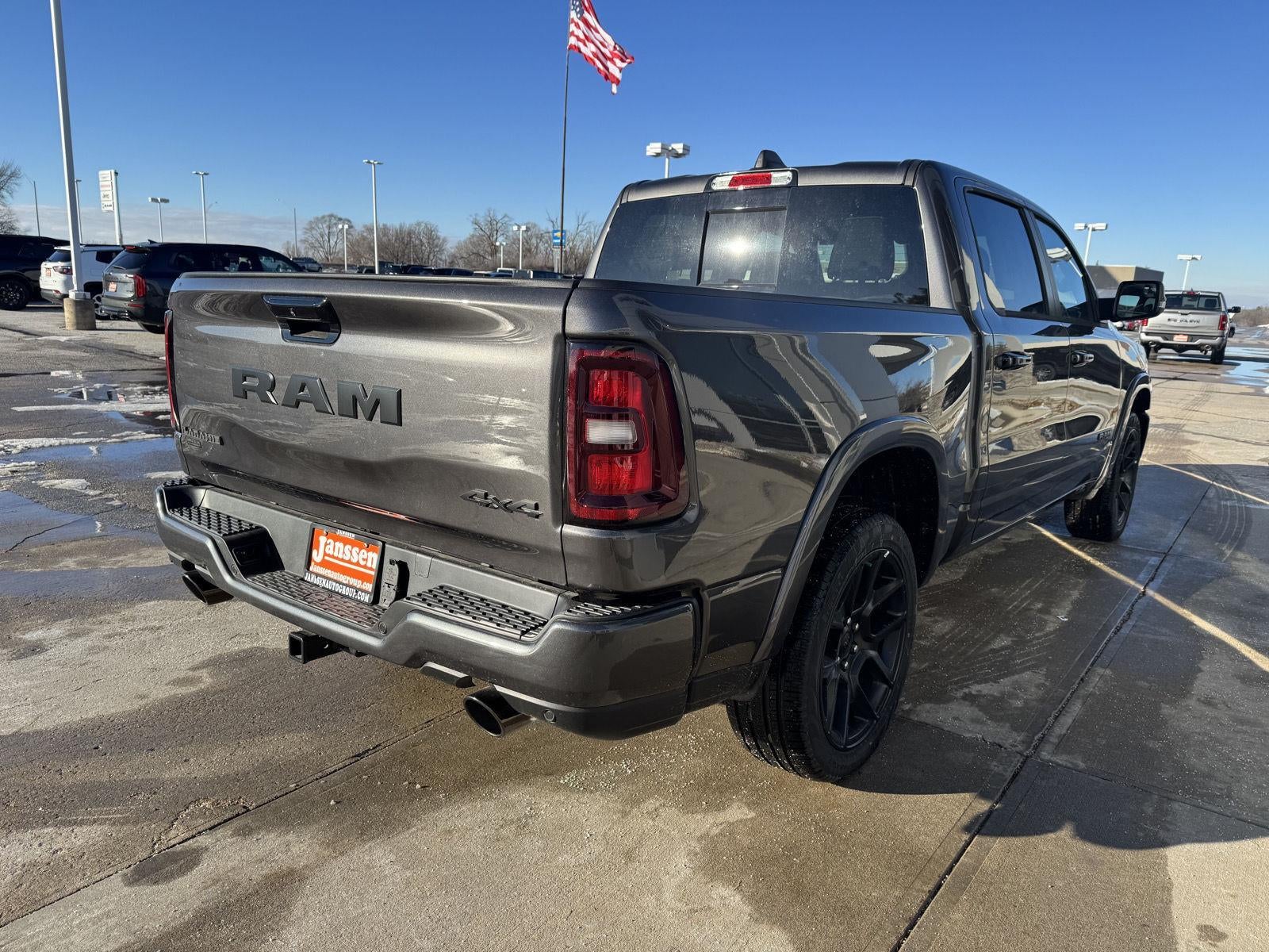 2026 RAM Ram 1500 RAM 1500 LARAMIE CREW CAB 4X4 5'7' BOX