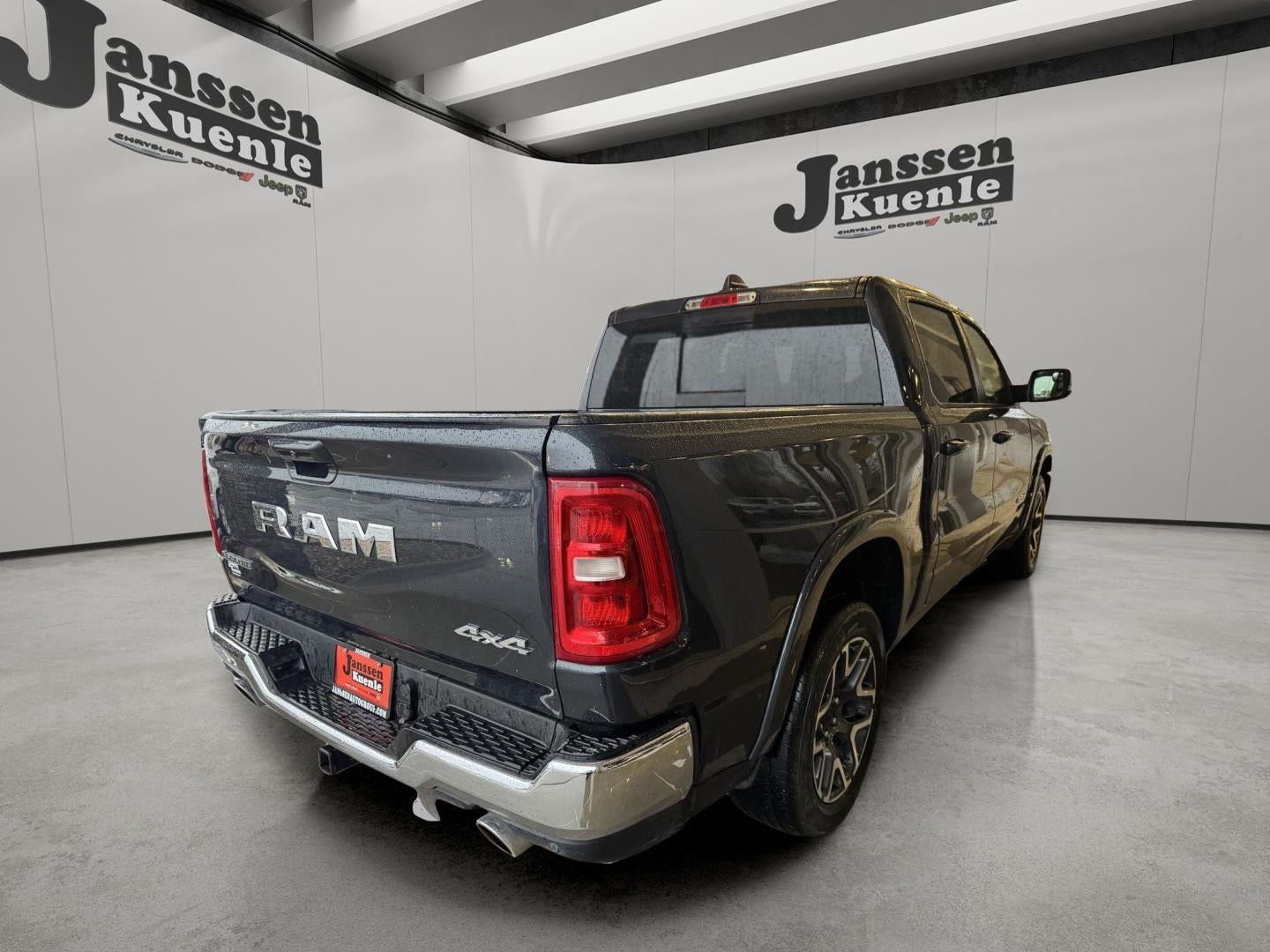 2025 RAM 1500 Laramie Crew Cab 4x4 5'7' Box