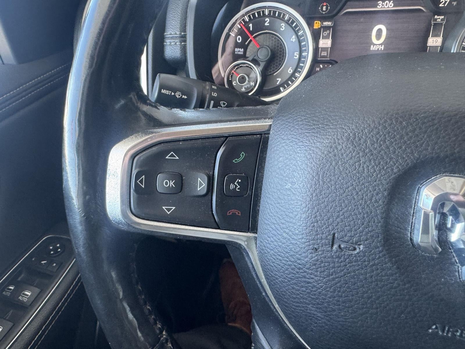 2019 RAM 1500 Laramie Crew Cab 4x4 5'7' Box