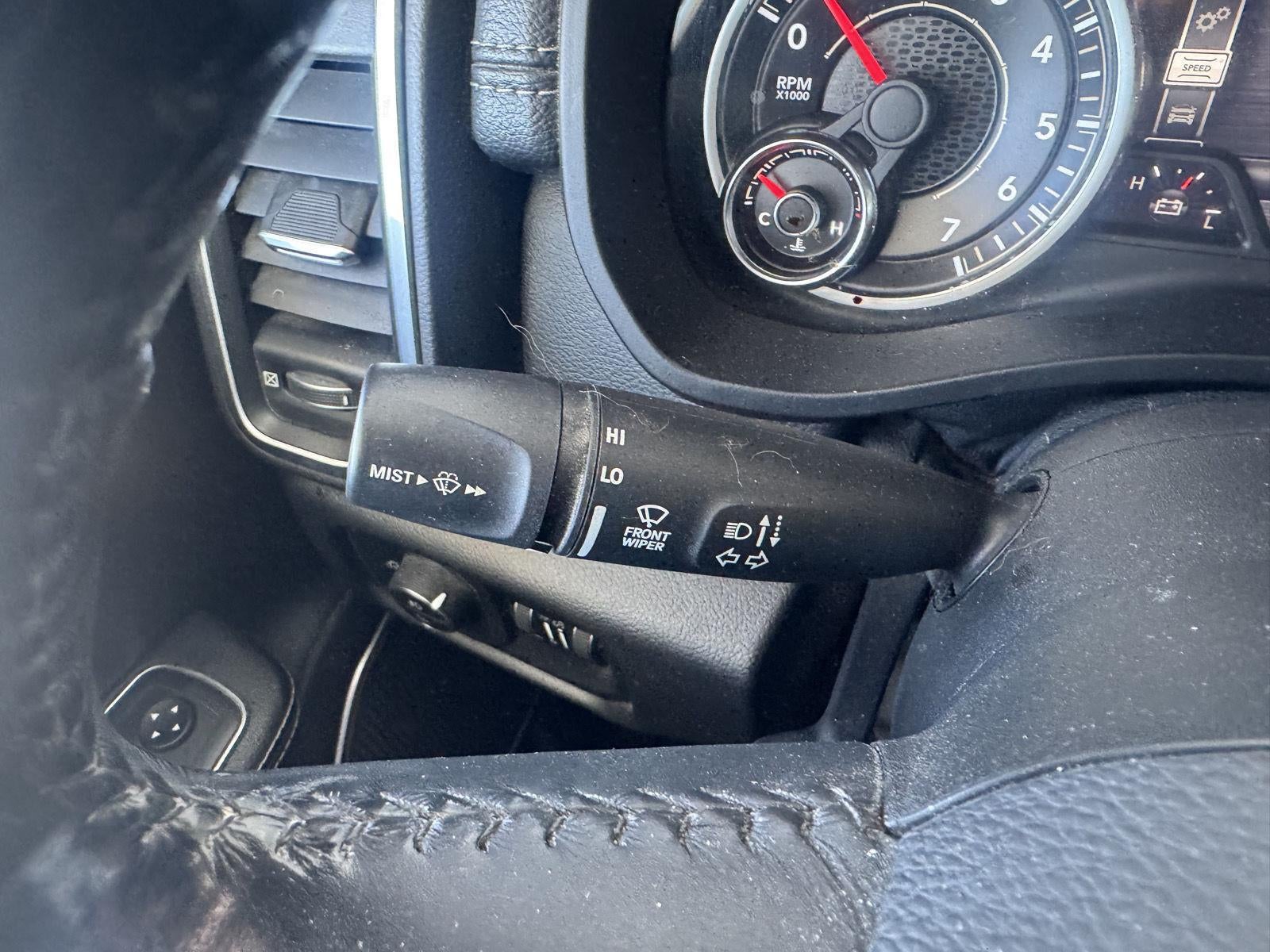 2019 RAM 1500 Laramie Crew Cab 4x4 5'7' Box