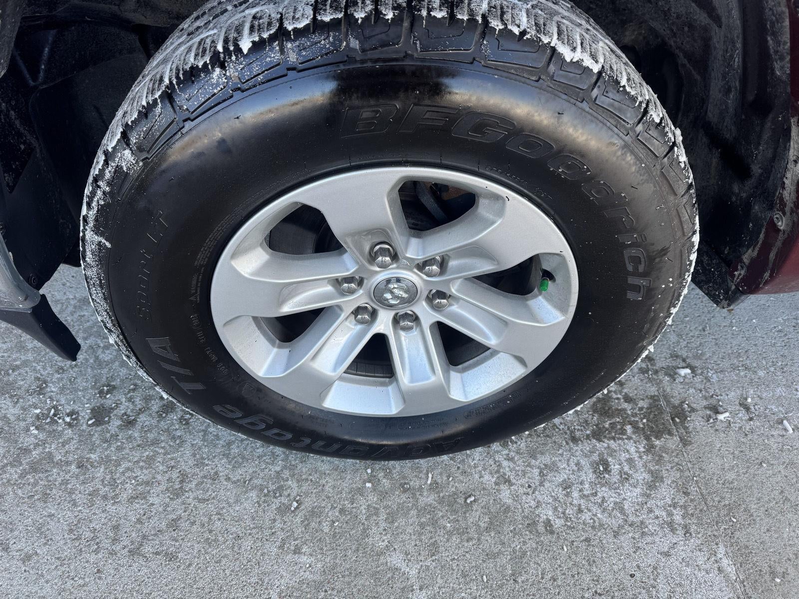 2019 RAM 1500 Laramie Crew Cab 4x4 5'7' Box