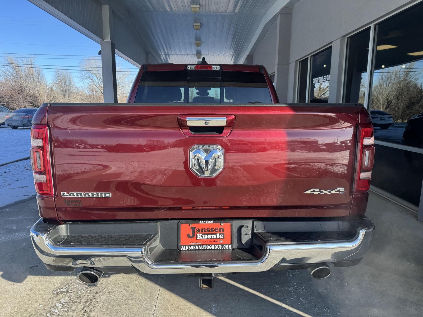 2019 RAM 1500 Laramie Crew Cab 4x4 5'7' Box