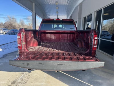 2019 RAM 1500 Laramie Crew Cab 4x4 5'7' Box