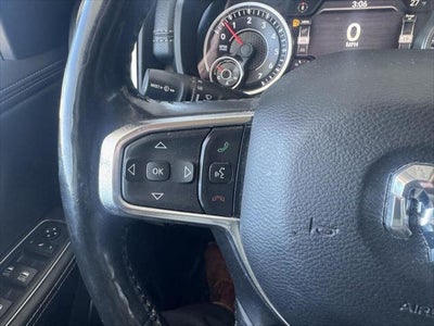 2019 RAM 1500 Laramie Crew Cab 4x4 5'7' Box