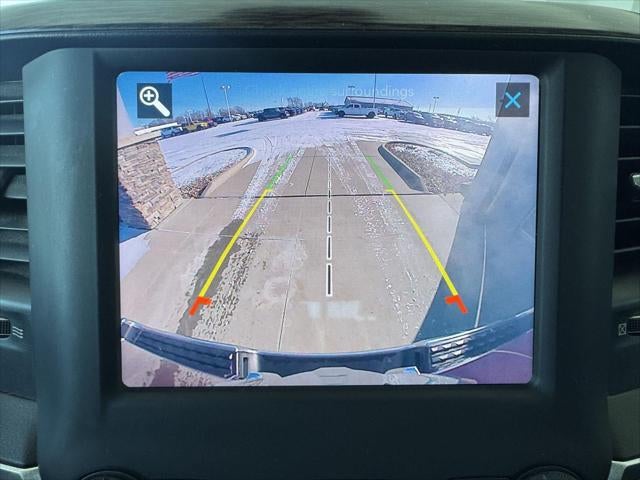 2019 RAM 1500 Laramie Crew Cab 4x4 5'7' Box