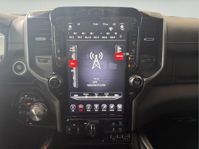 2021 RAM 1500 Laramie Crew Cab 4x4 5'7' Box