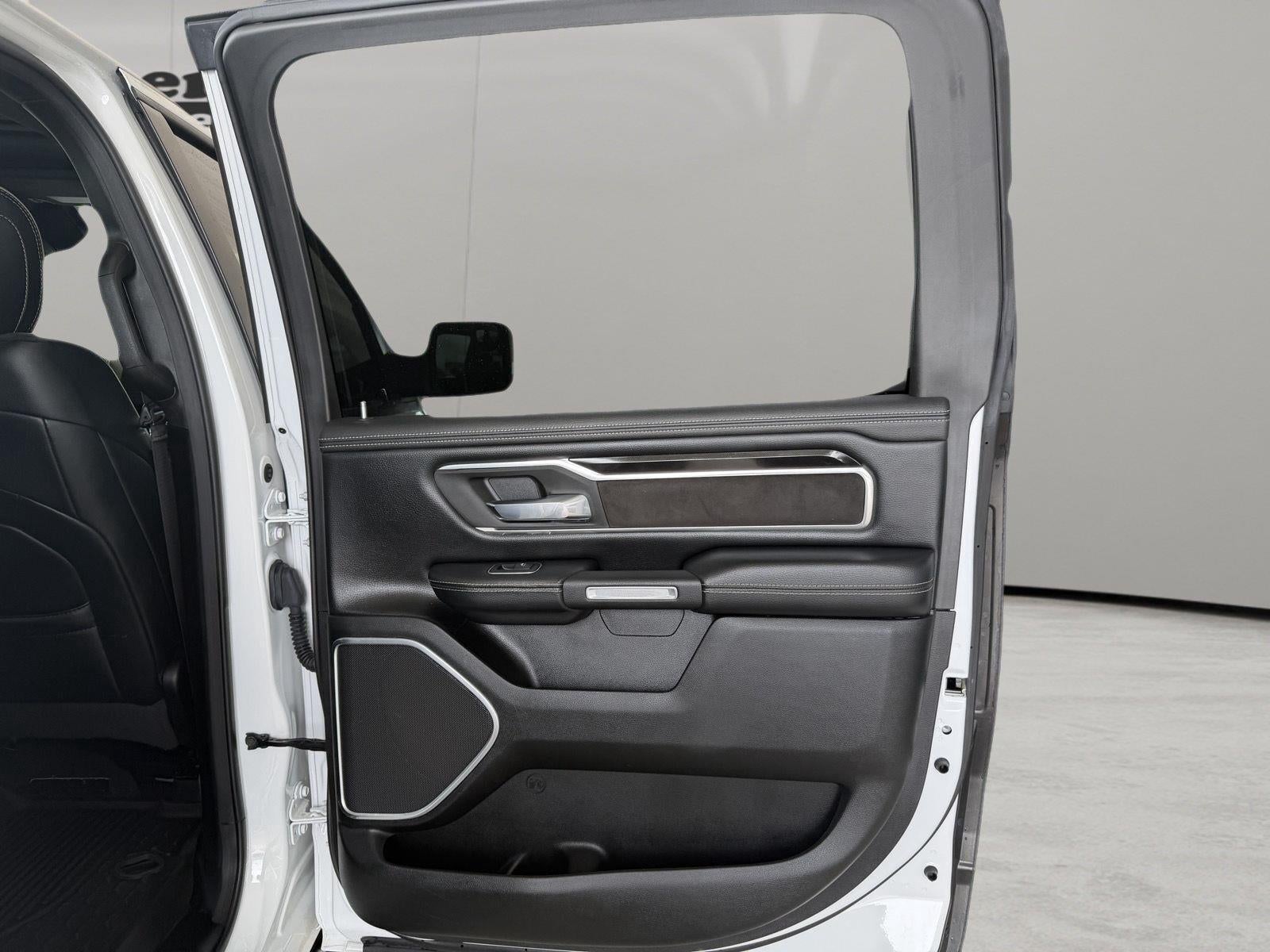 2021 RAM 1500 Laramie Crew Cab 4x4 5'7' Box