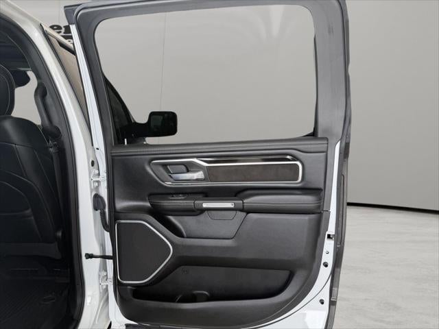 2021 RAM 1500 Laramie Crew Cab 4x4 5'7' Box