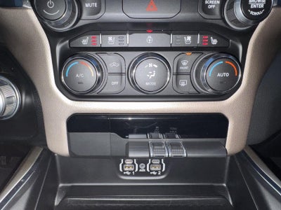 2022 RAM 1500 Laramie Crew Cab 4x4 5'7' Box