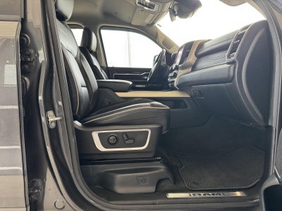 2022 RAM 1500 Laramie Crew Cab 4x4 5'7' Box