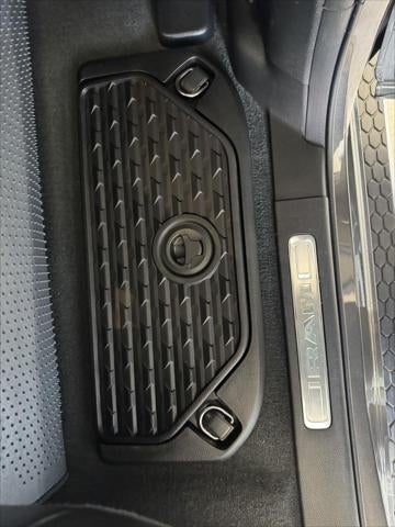 2022 RAM 1500 Laramie Crew Cab 4x4 5'7' Box