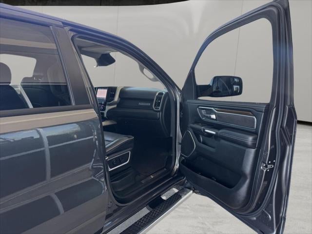 2022 RAM 1500 Laramie Crew Cab 4x4 5'7' Box