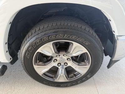 2022 RAM 1500 Laramie Crew Cab 4x4 5'7' Box