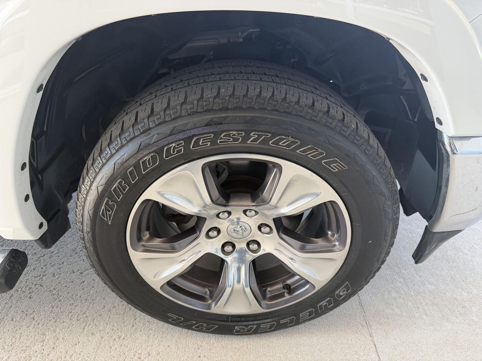 2022 RAM 1500 Laramie Crew Cab 4x4 5'7' Box
