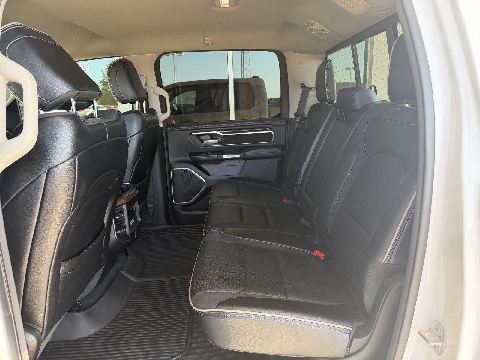 2022 RAM 1500 Laramie Crew Cab 4x4 5'7' Box