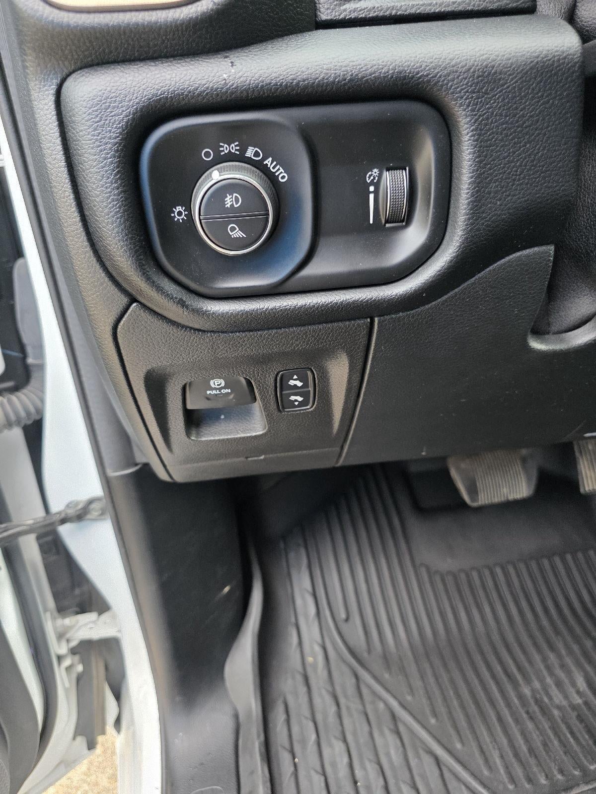 2021 RAM 1500 Rebel Crew Cab 4x4 5'7' Box