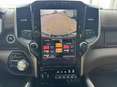 2019 RAM 1500 Laramie Crew Cab 4x4 6'4' Box