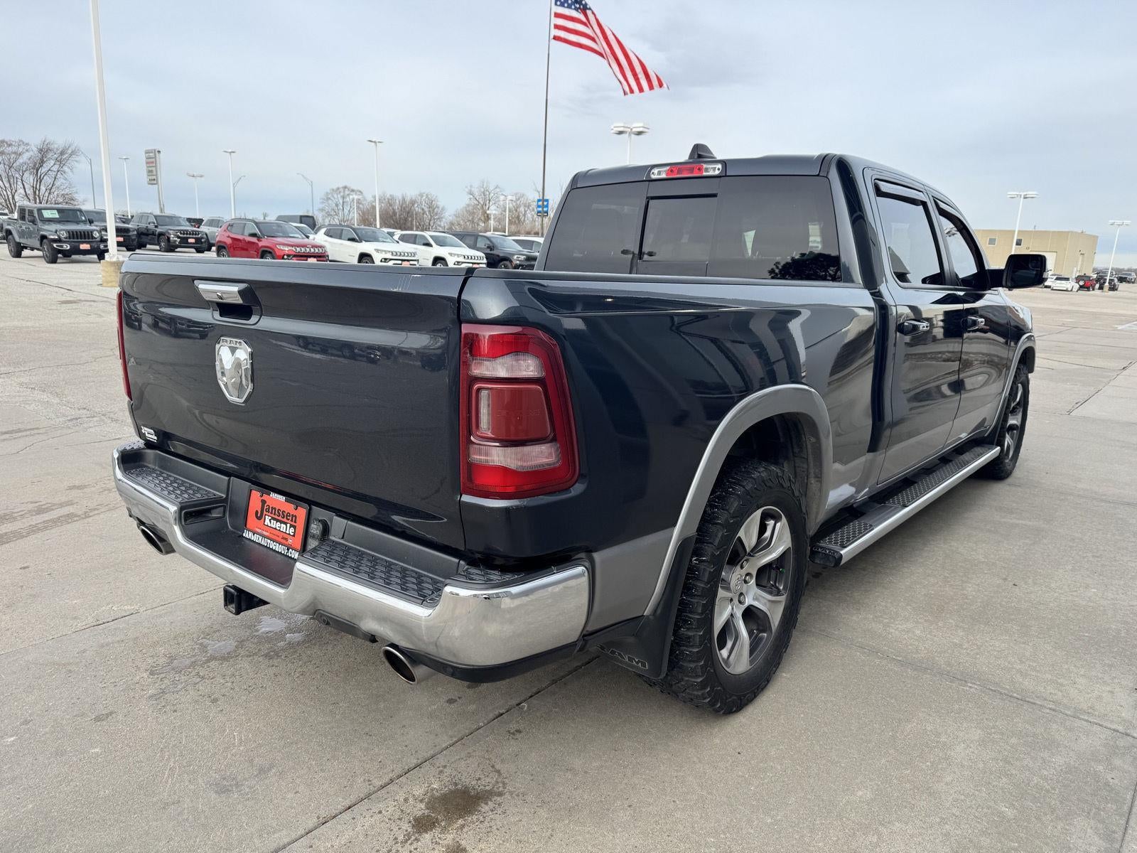 2019 RAM 1500 Laramie Crew Cab 4x4 6'4' Box