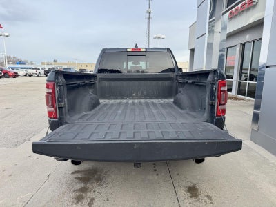 2019 RAM 1500 Laramie Crew Cab 4x4 6'4' Box