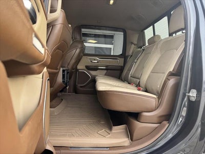 2019 RAM 1500 Laramie Crew Cab 4x4 6'4' Box