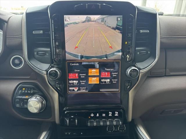 2019 RAM 1500 Laramie Crew Cab 4x4 6'4' Box