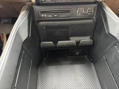 2019 RAM 1500 Laramie Crew Cab 4x4 6'4' Box