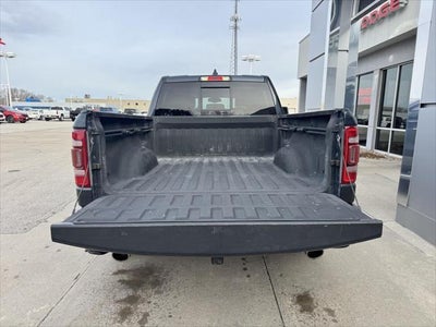2019 RAM 1500 Laramie Crew Cab 4x4 6'4' Box