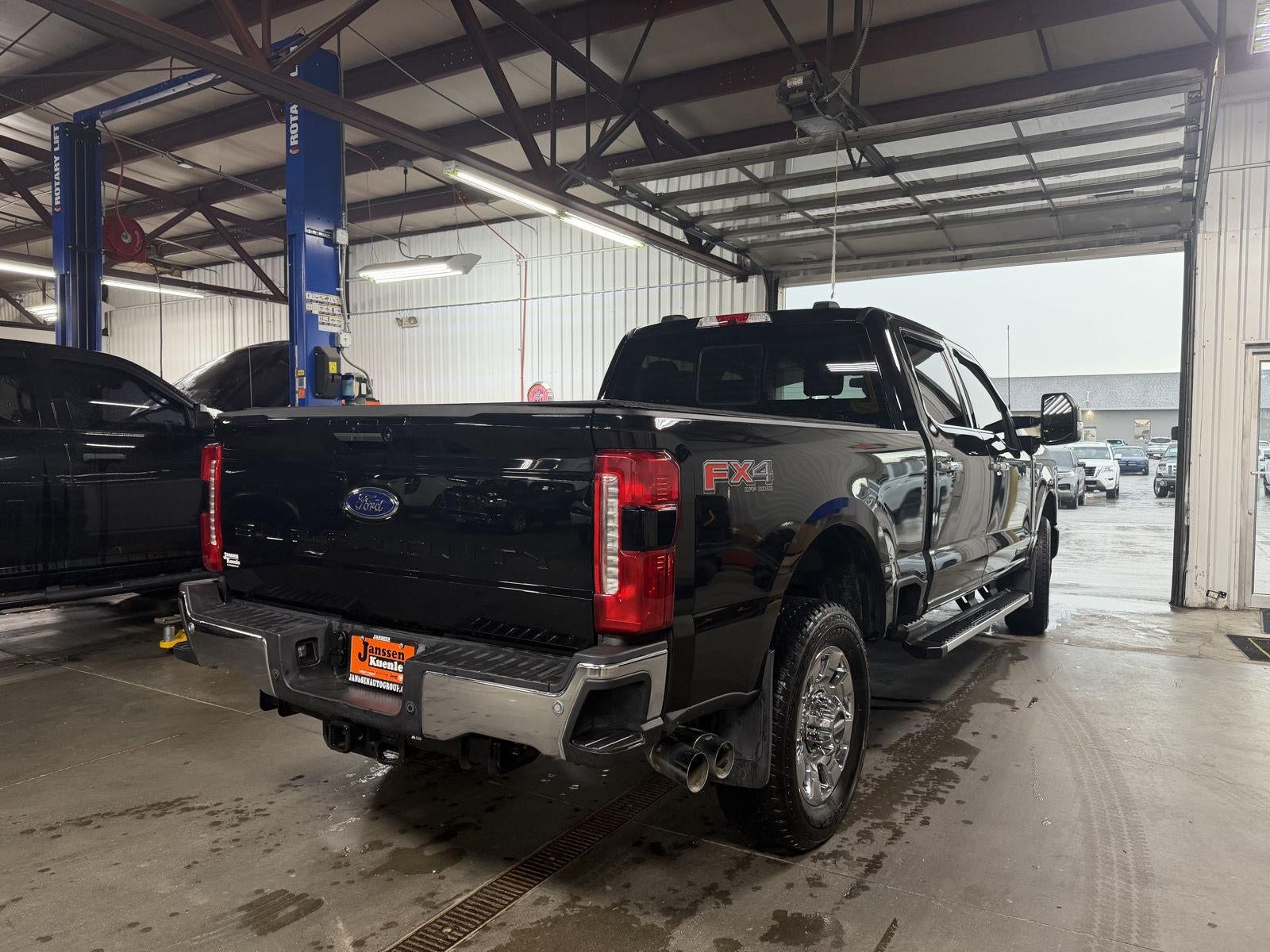 2024 Ford F-350 Lariat