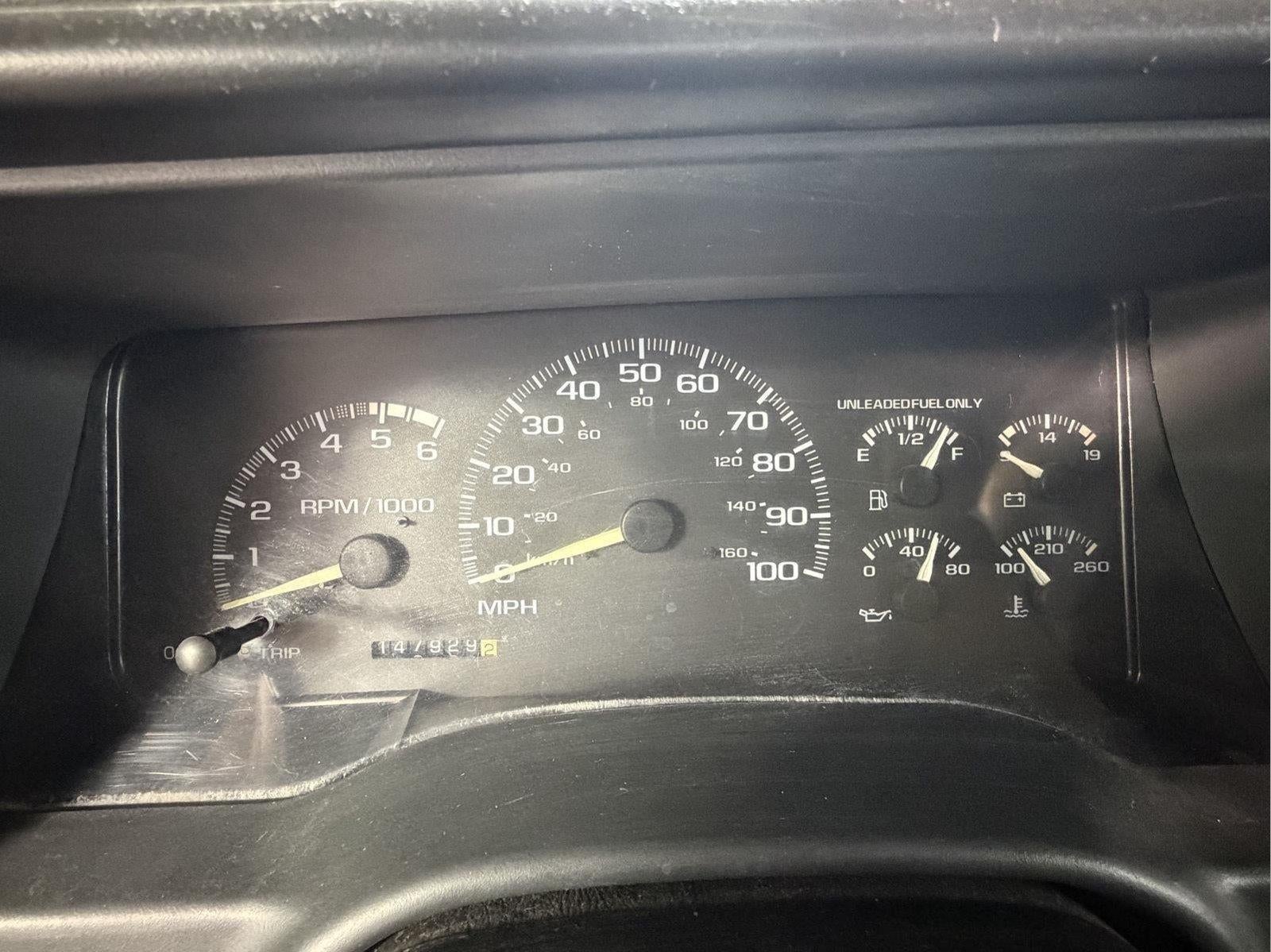 2000 Chevrolet C3500 Chassis 4dr 168.5' WB