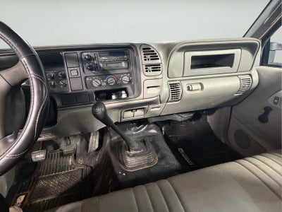 2000 Chevrolet C3500 Chassis 4dr 168.5' WB