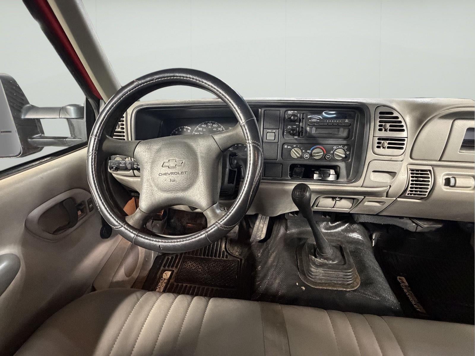 2000 Chevrolet C3500 Chassis 4dr 168.5' WB