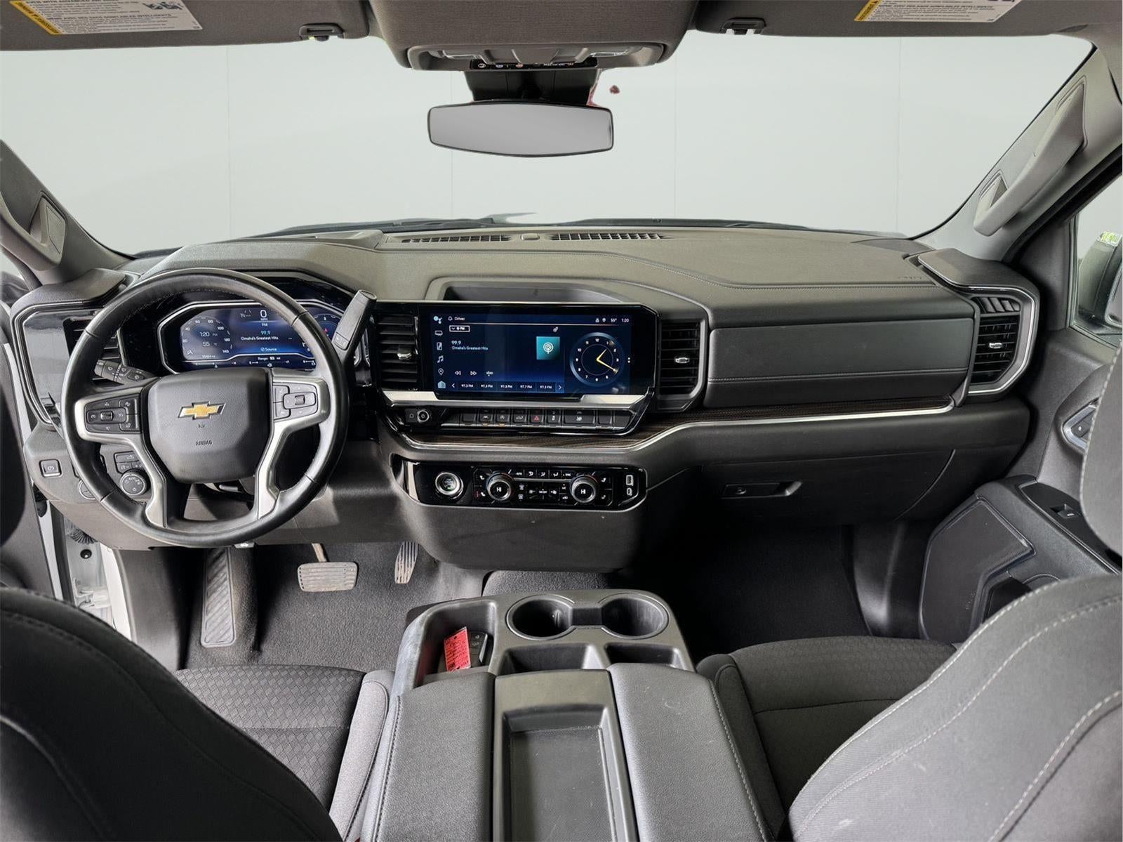 2023 Chevrolet Silverado 1500 4WD Crew Cab Standard Bed LT