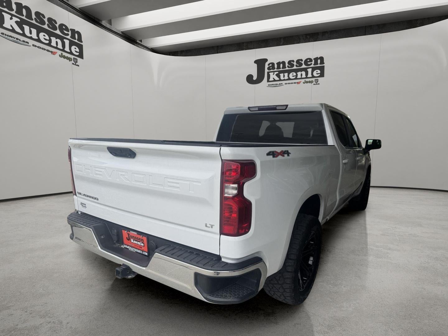 2023 Chevrolet Silverado 1500 4WD Crew Cab Standard Bed LT