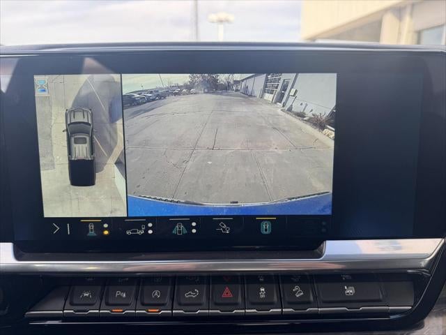 2022 Chevrolet Silverado 1500 4WD Crew Cab Short Bed LTZ