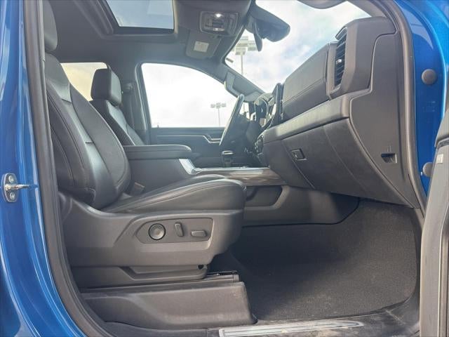 2022 Chevrolet Silverado 1500 4WD Crew Cab Short Bed LTZ