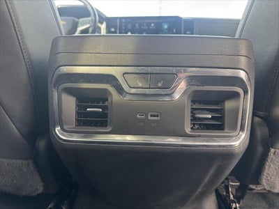 2022 Chevrolet Silverado 1500 4WD Crew Cab Short Bed LTZ