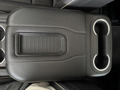 2023 GMC Yukon 4WD SLT