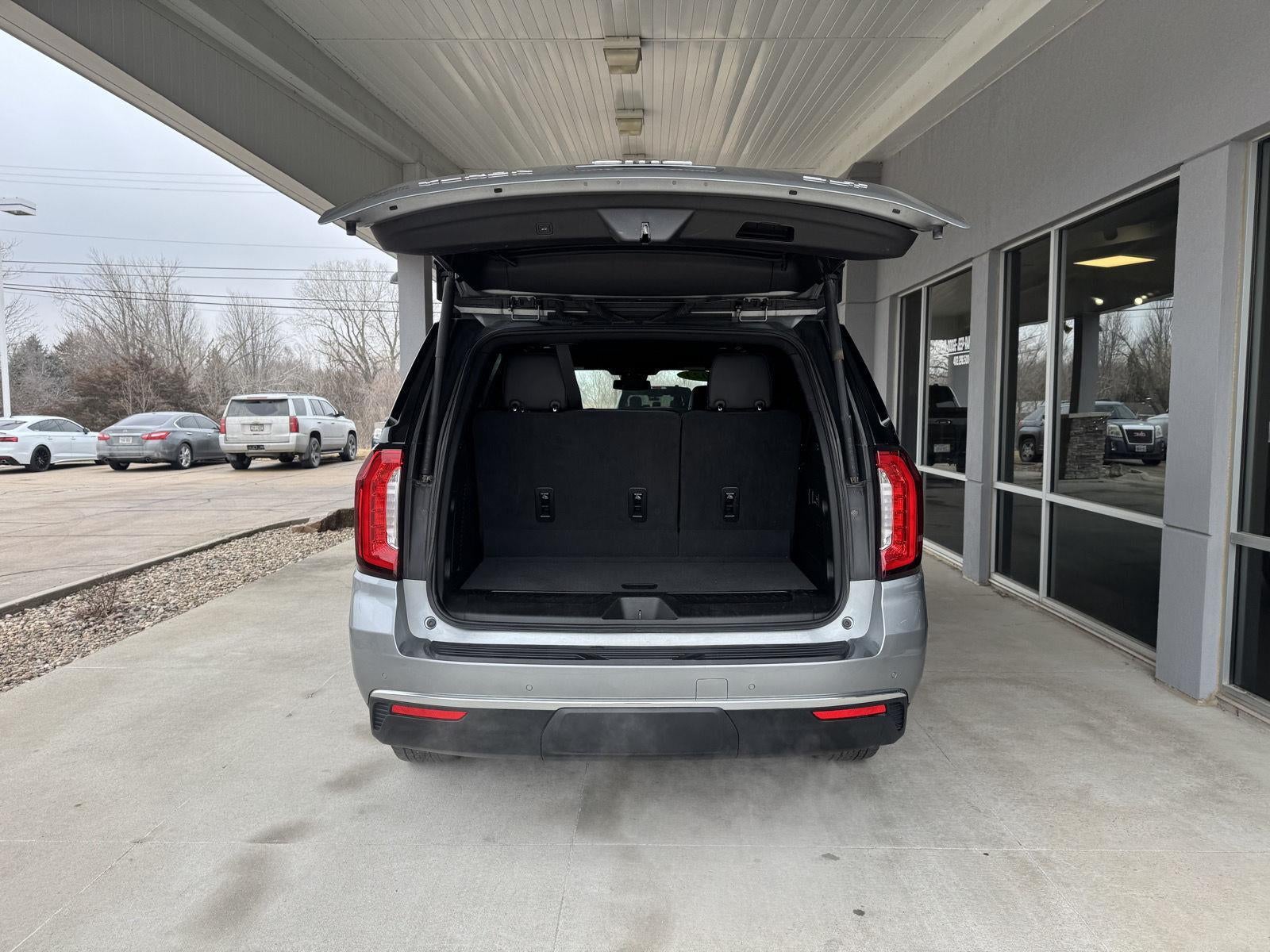 2023 GMC Yukon 4WD SLT