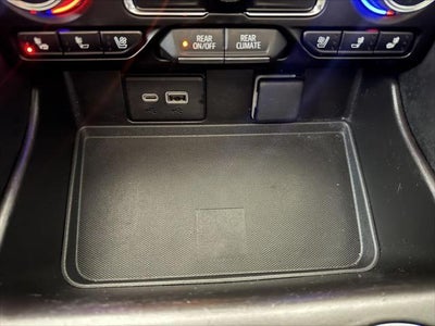 2023 GMC Yukon 4WD SLT