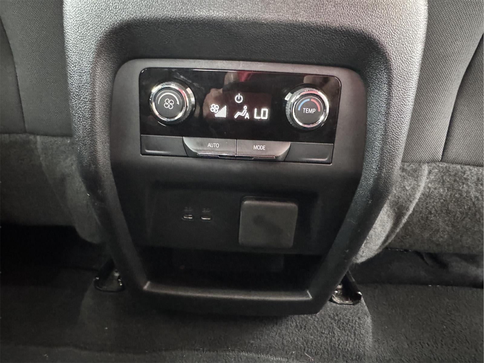 2024 Chevrolet Traverse AWD LT