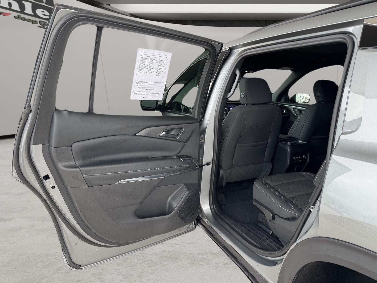 2024 Chevrolet Traverse AWD LT