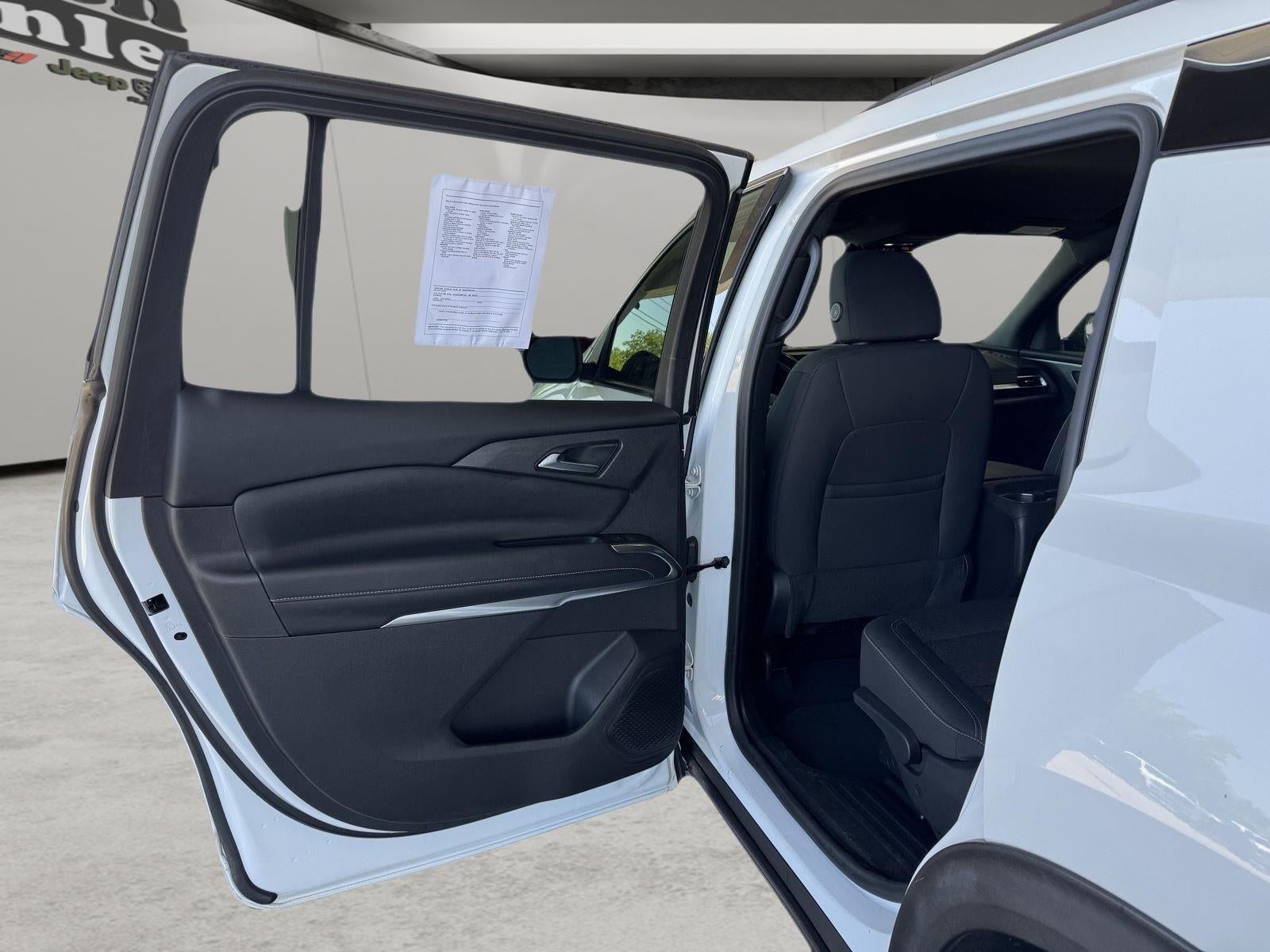 2024 Chevrolet Traverse AWD LT