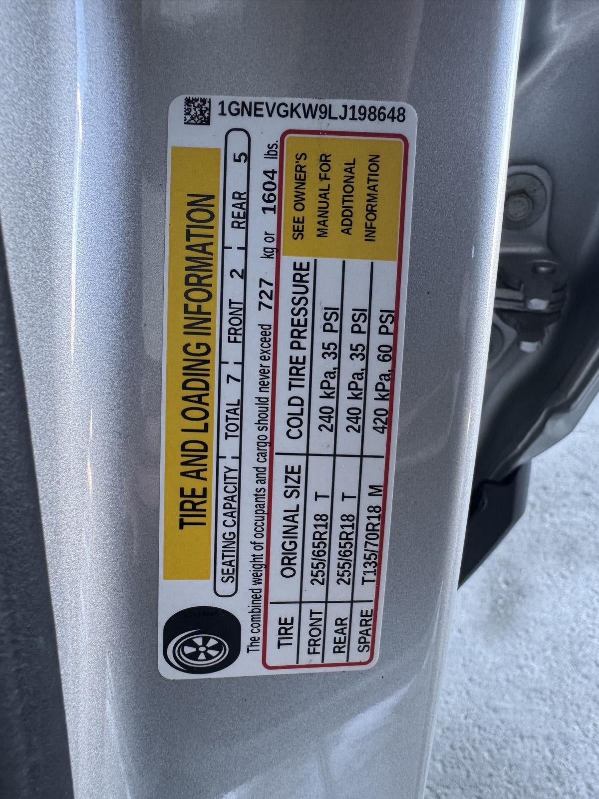 2020 Chevrolet Traverse AWD LT Cloth