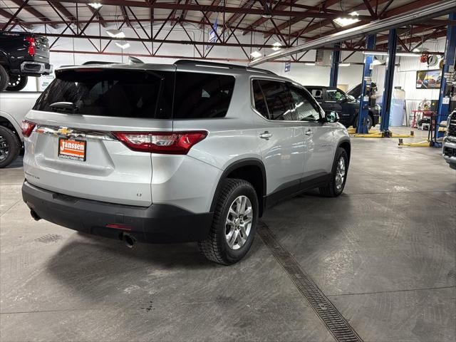 2020 Chevrolet Traverse AWD LT Cloth