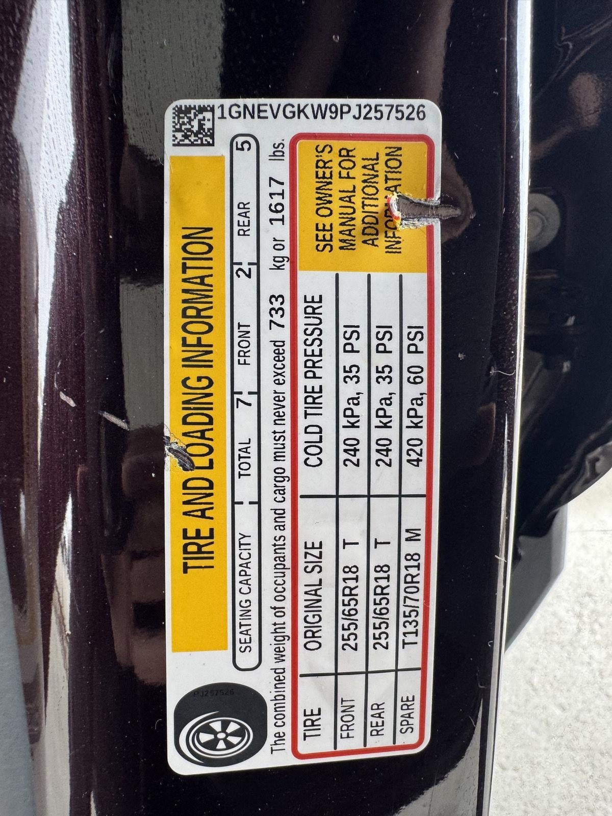 2023 Chevrolet Traverse AWD LT Cloth