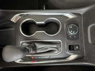 2023 Chevrolet Traverse AWD LT Cloth