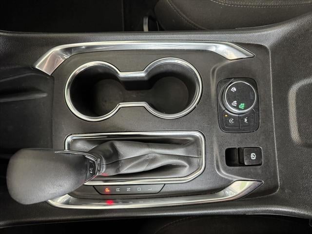 2023 Chevrolet Traverse AWD LT Cloth