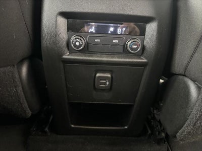 2023 Chevrolet Traverse AWD LT Cloth